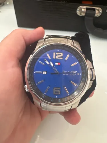 Relógio Tommy Hilfiger modelo exclusivo USA novíssimo com a caixa ainda