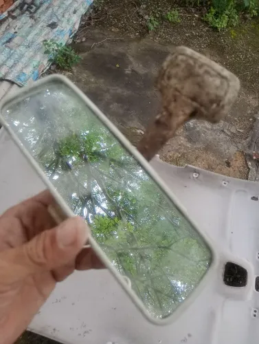 Retrovisor central do Gol G3 em Perfeito Estado