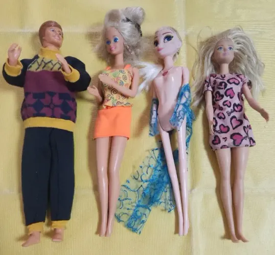 2 Barbies 1 Ken +1 Frozen - Ótimo estado (Para Colecionador)