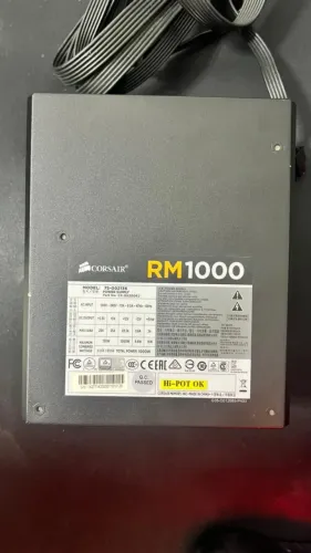 Fonte Corsair RM1000 - 1000W Modular 80 Plus Gold (Completa)
