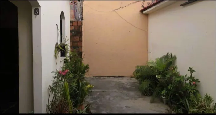 Micaela-Vendo casa em mosqueiro