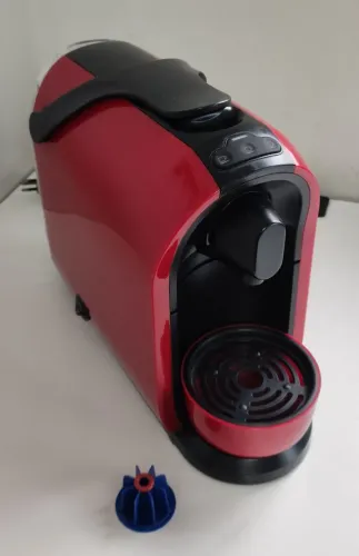 Cafeteira Três Corações modelo Mimo S24 na cor vermelha