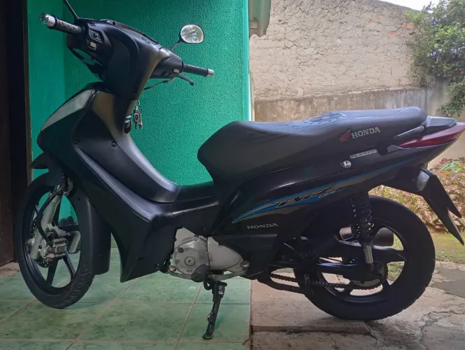 Vendo moto Biz 