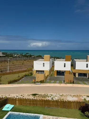 Casa Mobiliada com 3 Suítes e Piscina à venda no Cond. Zamá na Praia do Marceneiro