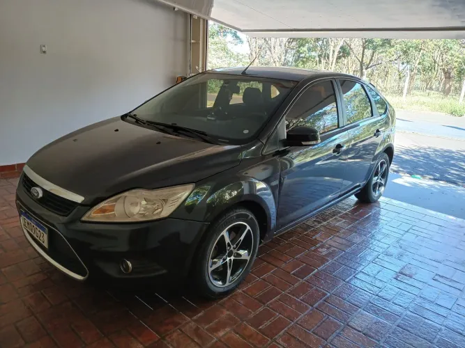 Ford Focus 1.6 S/se/se Plus Flex 8v/16v 5P 2010