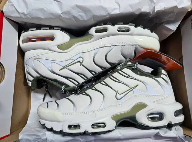 Tênis Nike Air Max Tn Light Bone
