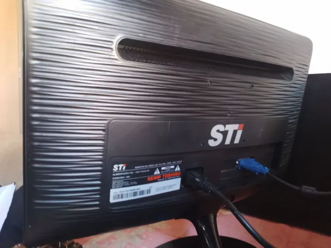 VENDO MONITOR 19 POLEGADAS......LEIA!
