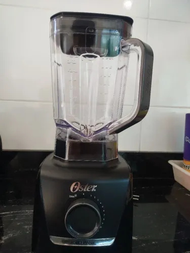 Liquidificador Oster 1400w NOVO