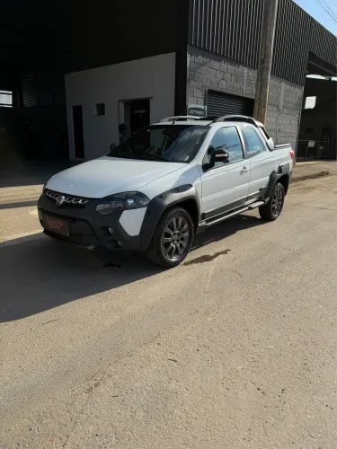 Fiat Strada Adventure1.8/ 1.8 Locker Flex CD 2019