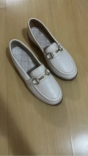 Mocassim branco