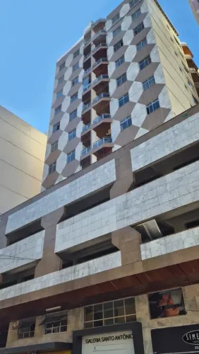 Apartamento 1 quarto e sala com sacada no em Centro - Juiz de Fora - MG
