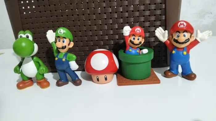 Lote bonecos Mario 