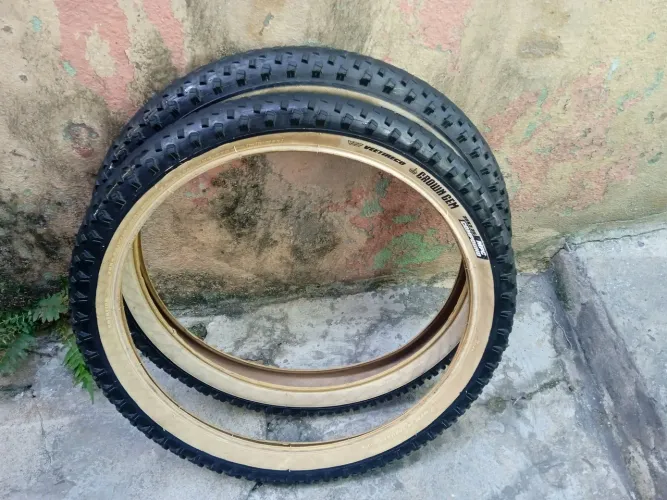 PAR DE PNEUS BMX BALÃO MEIA VIDA OBS