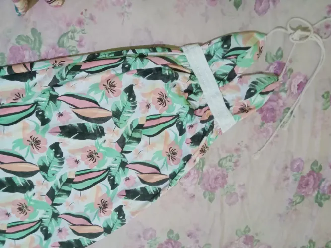 Vendo esse vestido .