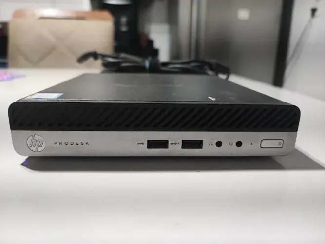 Mini PC HP ProDesk 400 G3 Mini | Core i3 7ª Gen | SSD 240GB | 4GB RAM (Compacto e Rápido)