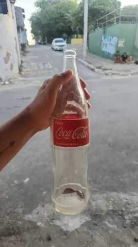 Vasilhames coca cola 1l apenas 45 reais na caixa