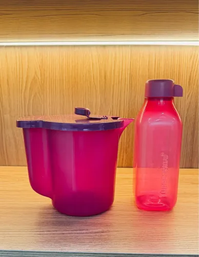 Kit jarra e garrafa tupperware