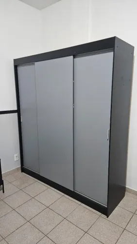 guarda-roupa casal madesa reno 3 portas de correr preto/cinza