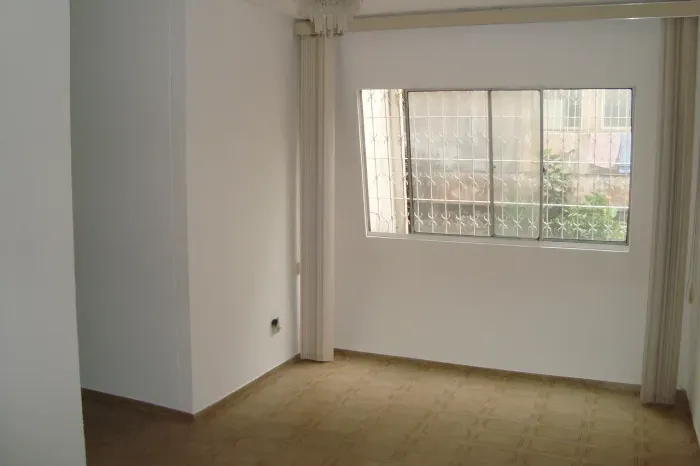 Apartamento 2 Quartos, Nascente, Condomínio com Portaria 24h