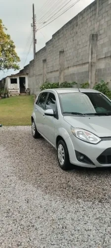 Ford Fiesta SE 1.6 8V Flex 5P 2014