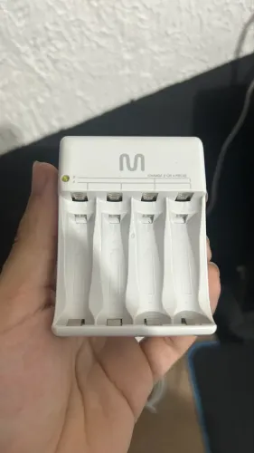 Carregador de pilhas Multilaser