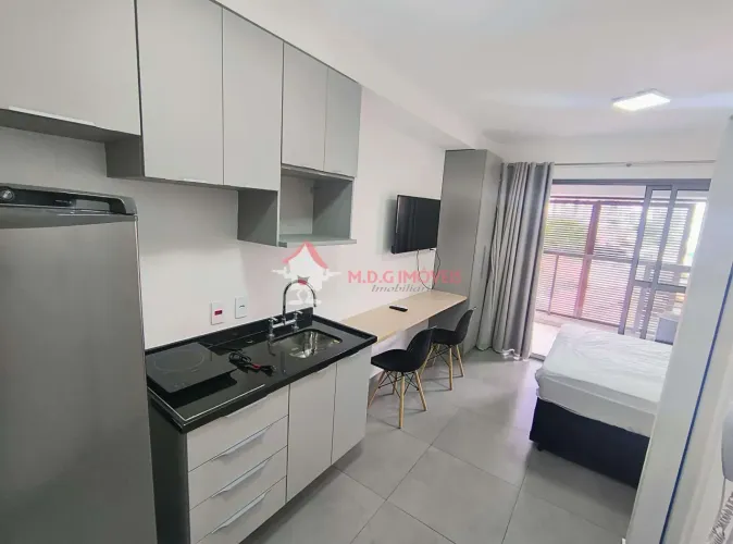 Studio na Vila Mariana, na Rua Major Maragliano, com 1 quarto, ao lado das faculdades ESPM
