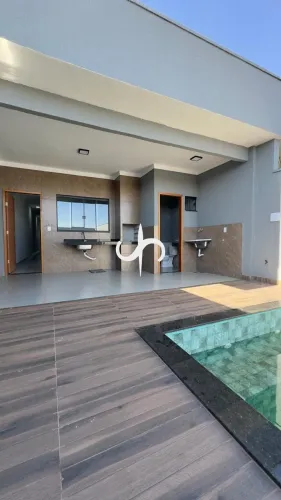 Casa com 3 quartos e piscina no Granville | Região Leste