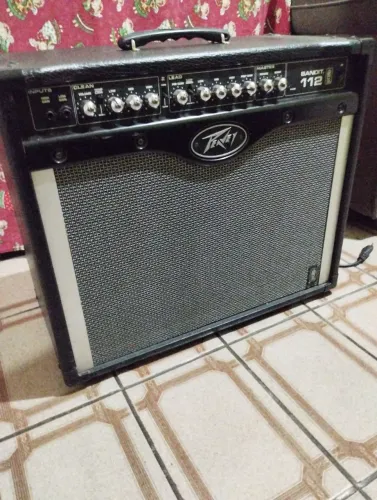 Amplificador de guitarra Peavey Bandit 112