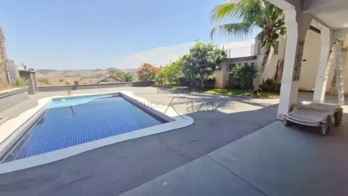 Oportunidade, Casa Sobrado, Urbanova Sjc, Condomínio Residencial Jaguary, 5 Suítes, Piscin