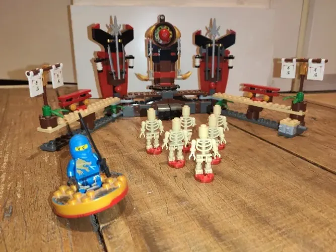 Lego Ninjago 2519 - Skeleton Bowling Boliche Esqueletos (Raro)