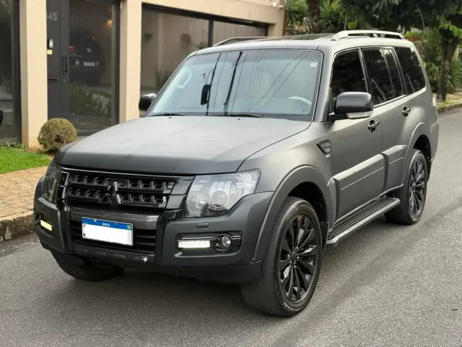 Mitsubishi Pajero HPE Full 3.2 4X4 T.i.dies. 5P AUT 2016