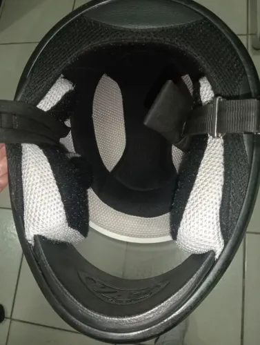 Capacete pouco usado número 58