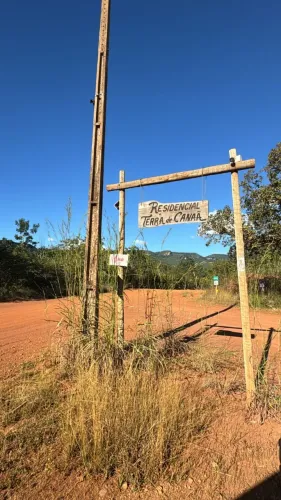Terreno de 1000m2 no condomínio Terras de Canaã na Serra do Lajeado 