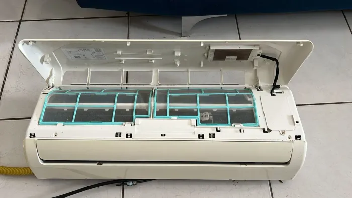 EVAPORADORA MIDEA LIVA 12.000 BTU