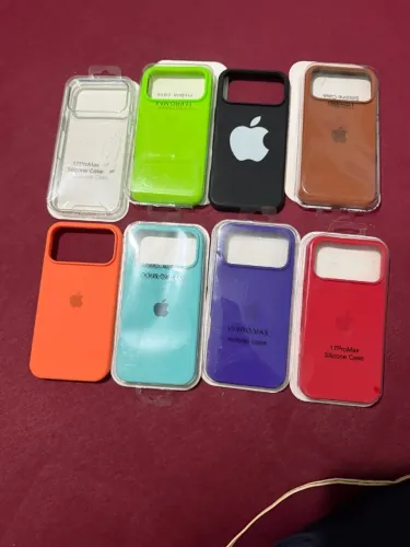 vendo capinha de iPhone 17 Pro Max nova vim buscar R$10 cada um pra entrega R$15