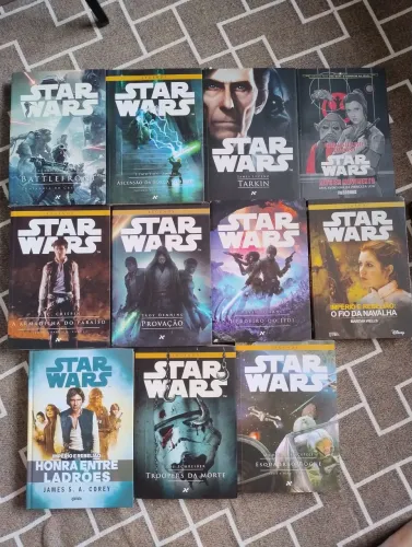 COLEÇÃO DE LIVROS STAR WARS