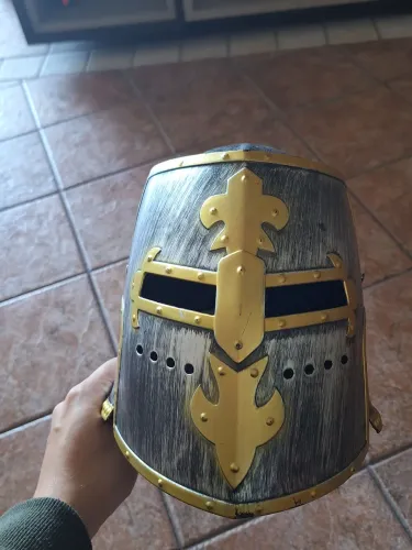 Elmo cavaleiro medieval 