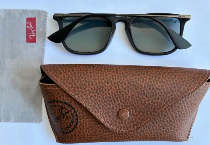 Óculos sol Ray-Ban perfeitamente novo