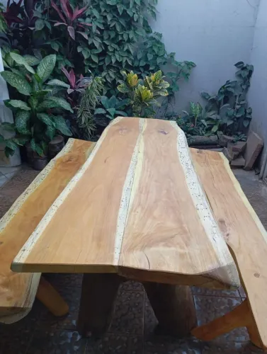 Mesa Rústica 