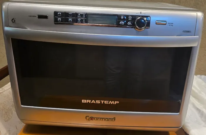 Forno Multifuncional com Micro-ondas Brastemp Gourmand - BMD35ATBNA