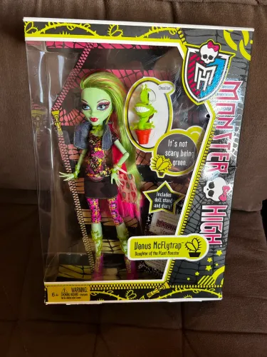 Venus Mcflytrap Básica Monster High Lacrada