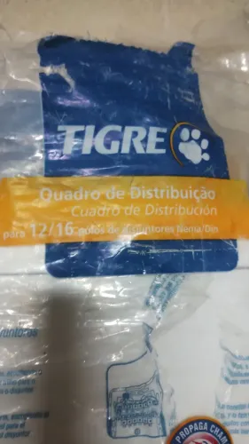 Quadro de distribuição para 12/16 disjuntores da tigre