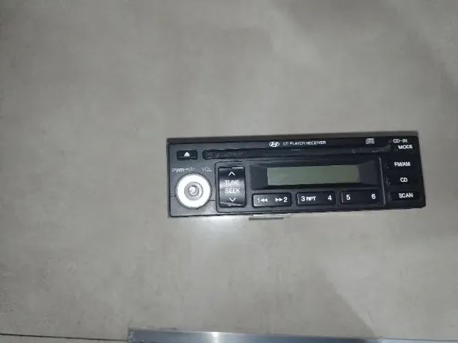 Rádio Tucson . Sem o chicote . No estado