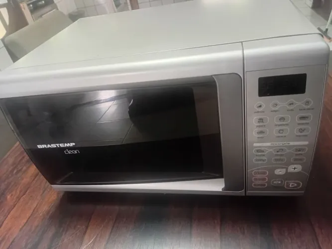 Com defeito Microondas Brastemp Clean 20 L
