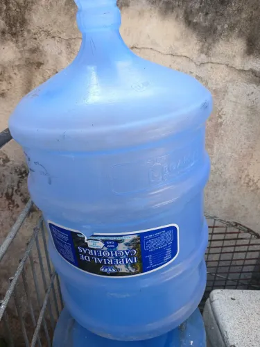 Galão de água 20 litros