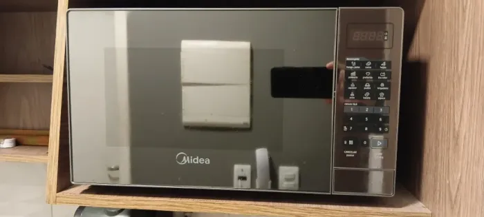 Micro-ondas Midea 20l