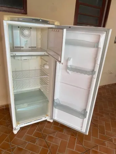 Geladeira Consul Frost Free bem novinha R$599!