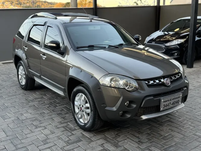 Fiat Palio Weekend Adventure 1.8 8V 103cv 4P 2014