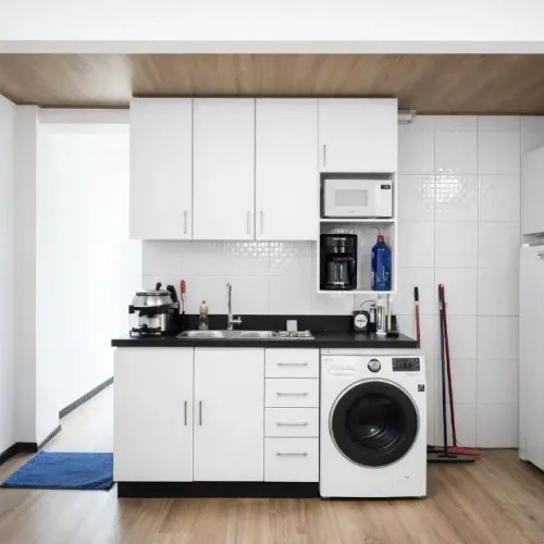 Kitnet Mobiliada na Vila Planalto (Tamboril) - Água e Luz Inclusos - R$ 2.500