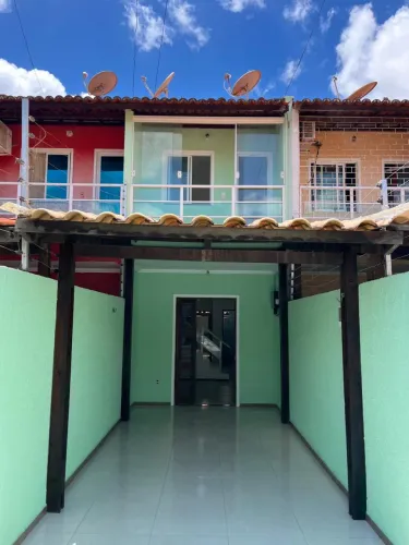 Vendo excelente casa Duplex no Dom Lustosa/ Henrique Jorge.